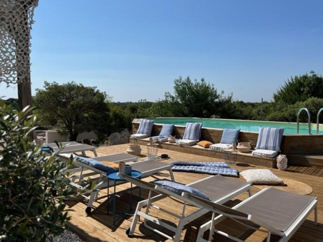 Le Domaine Du Cade-Gites D'Exception 4Etoiles "La Villa Du Cade" Cazevieille Exterior foto